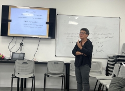 “كيف نعيش الأمل والفرح؟ تأملات في الصمود النفسي في زمن الألم والإعلام المنهك”