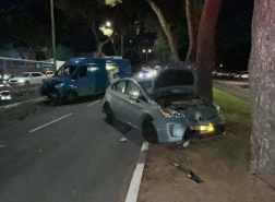 حادث سير بين مركبة خاصة هجينة ومركبة تجارية مساء اليوم في حيفا