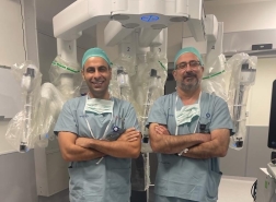 البروفيسور رياض حداد والدكتور أحمد محاميد يقودان دراسة رائدة في الكرمل: الجراحة الروبوتية لاستئصال البنكرياس تتفوق على المنظار