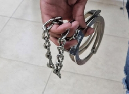 مشتبهون استغلّوا صفارات الإنذار لسرقة مسنّ كفيف في حيفا