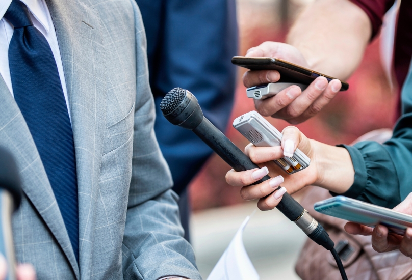 رجال المال والأعمال و”السيطرة على الإعلام”