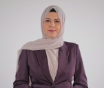 الإعلامية في راديو الناس شيرين يونس تفوز بجائزة التميّز الإعلامي لعام 2025