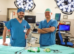 رمبام الرائد في جراحة الثدي: تقنية تنظيرية متقدمة لاستئصال الثدي مع الحفاظ على جماله