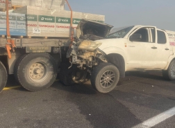 إنقاذ سائق عالق بعد حادث تصادم بين شاحنتين قرب حيفا