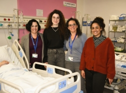 بين العلاج والمواساة: مبادرة ملهمة لطلبة الطب لدعم المرضى في الملاجئ المحصنة