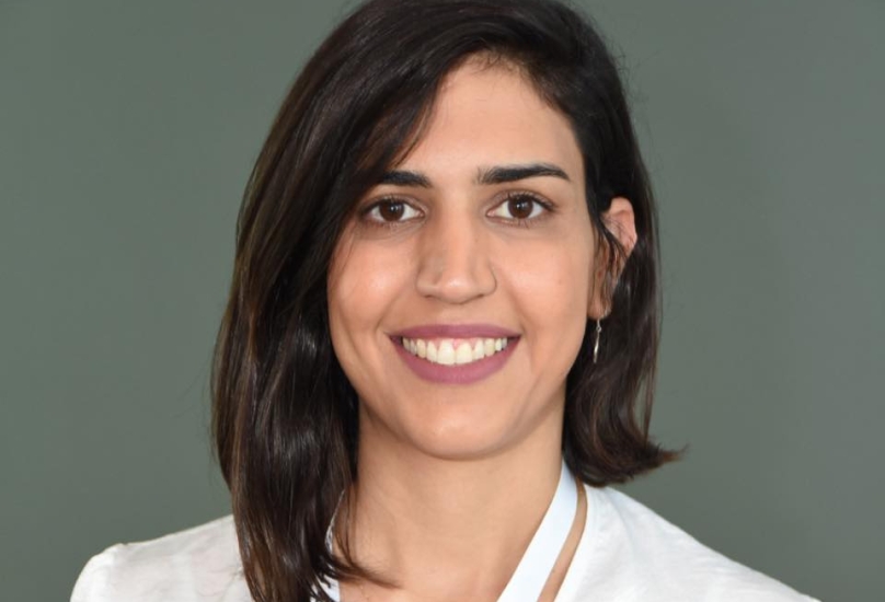 بلطف عن حسابها عبر فيسبوك